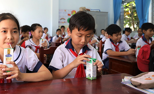 Sau 4 năm thực hiện, sữa học đường tỉnh Bến Tre nhận được nhiều điểm cộng